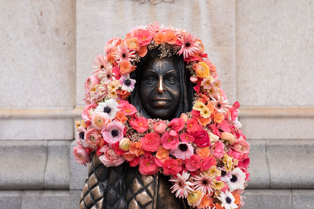 Blomsterklädda statyer 2020