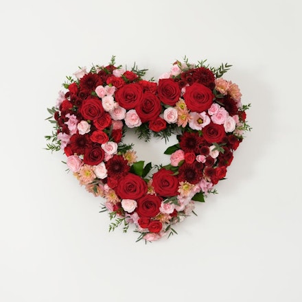 Älskad, öppet blomsterhjärta