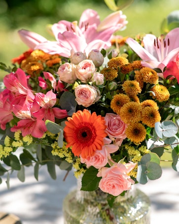 Floristens färgglada bukett