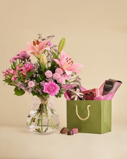 Blomsterlyx med chokladpåse