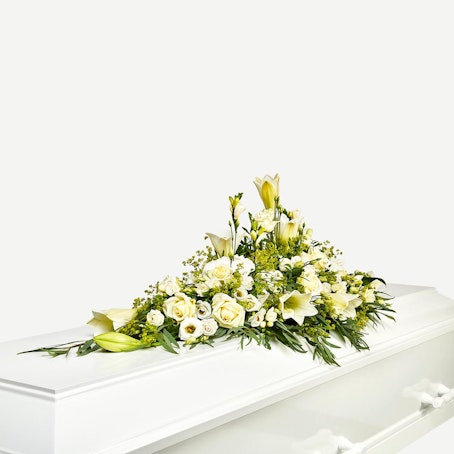 Kistepynt i klassisk stil - creme