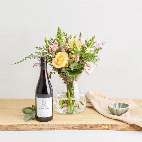 Den romantiske med Duchesse Des Pastres, Pinot Noir 