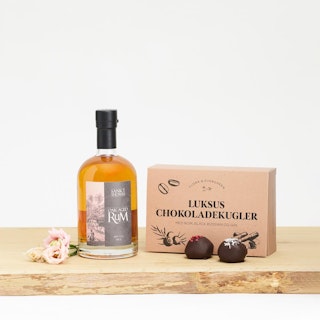 Rom og Flora og Evergreen Luksus chokoladekugler