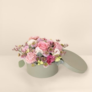 Den lyserøde blomsterboks