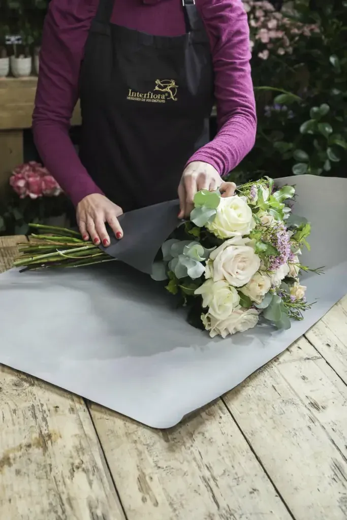 Buketter och blomsterarrangemang från Interflora-nätverket