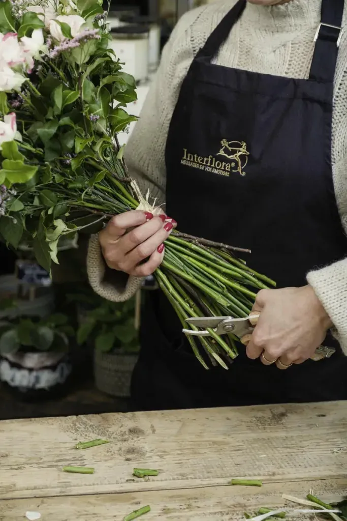 Buketter och blomsterarrangemang från Interflora-nätverket