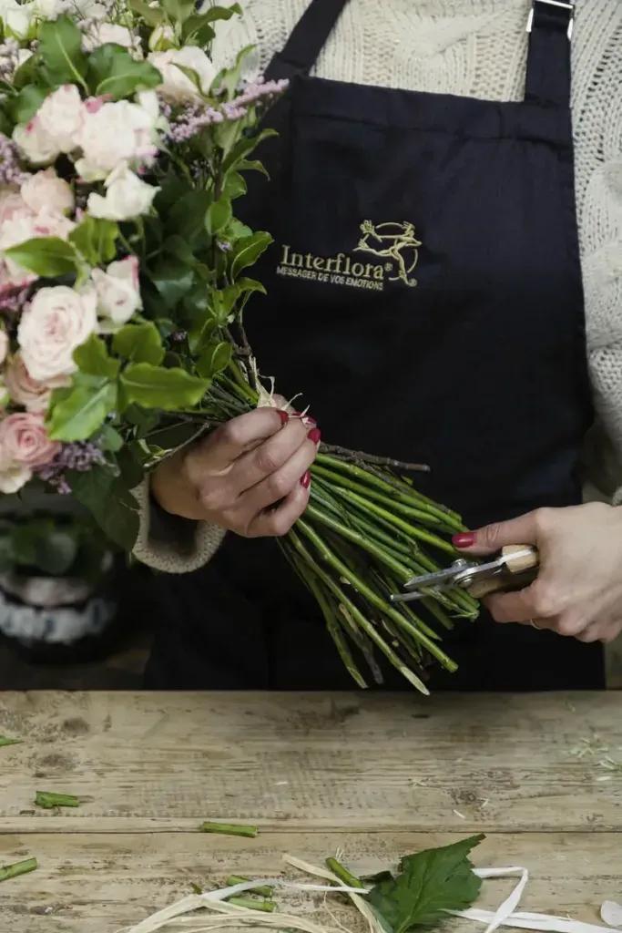Buketter och blomsterarrangemang från Interflora-nätverket