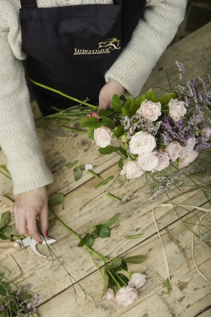 Buketter och blomsterarrangemang från Interflora-nätverket