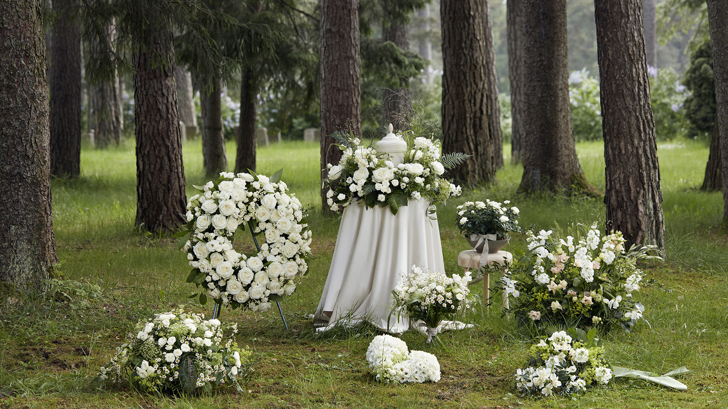 Ett grönare begravningssortiment | Interflora