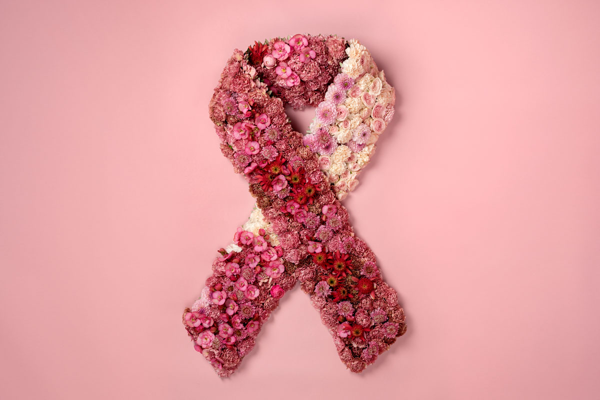Blomstrande rosa band i kampen mot cancer