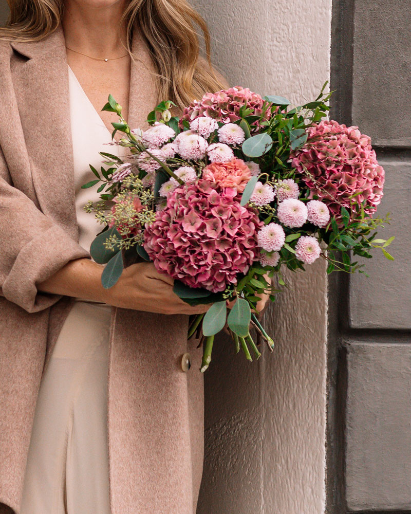 5-rosa-buketter-Rosa-Värme.jpg